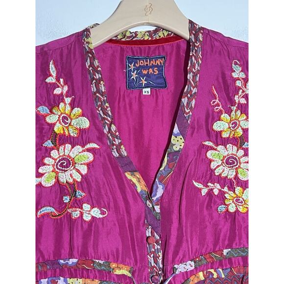 Johnny Was EUC Magenta Floral Embroidered Bohemian Button Tunic Top Shirt XS - Picture 3 of 10